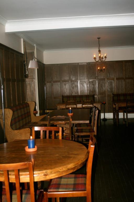 The Weem Inn Aberfeldy Buitenkant foto