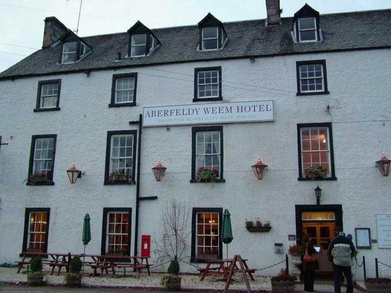 The Weem Inn Aberfeldy Buitenkant foto